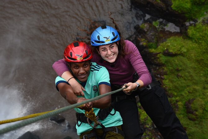 2 Days Abseiling and Rock Climbing - Guides, support, and the private format