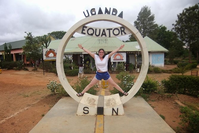 A Tour To Uganda Equator - Leaving Kampala for the Mpigi-Masaka highway