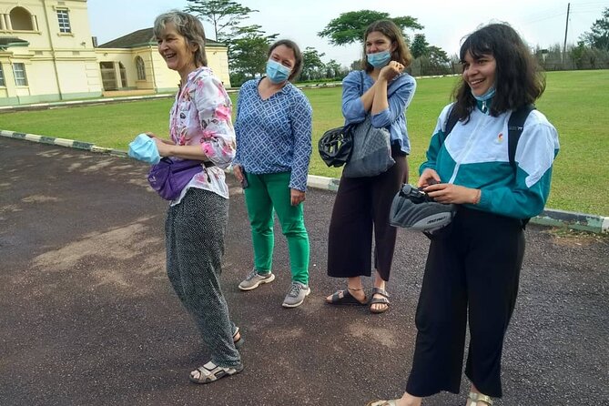 Best Kampala group Walking Tour. - Kikubo, fabric stalls, and the everyday shopping city