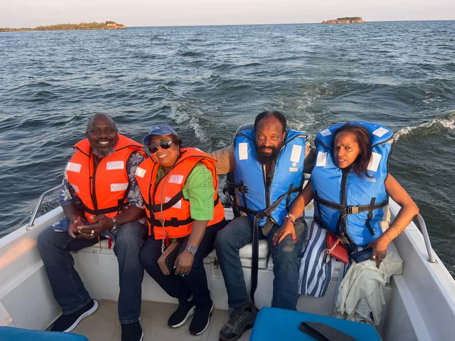 Entebbe: Equatar Line Tour & Victoria Lake Sunset Boat Ride - Should you book the Lake Victoria equator cruise?