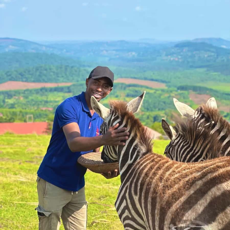 Kampala: Conservation Centre for Wildlife Guided Tour - What the guide adds to the day