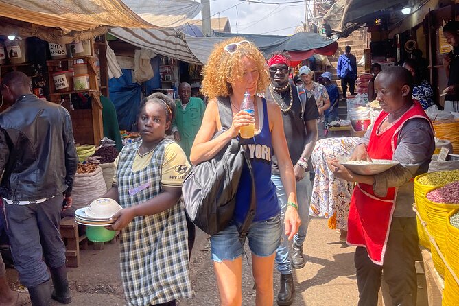 Kampala cultural tour - Independence Monument and Old Taxi Park