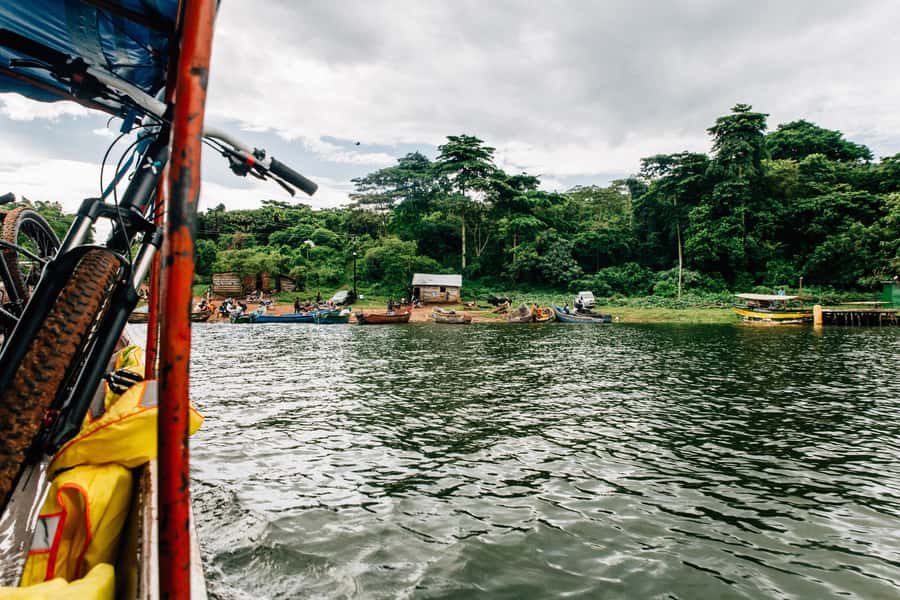 Kampala: Lake Victoria Island Cycling Tour - Practical packing advice for the four-hour outing