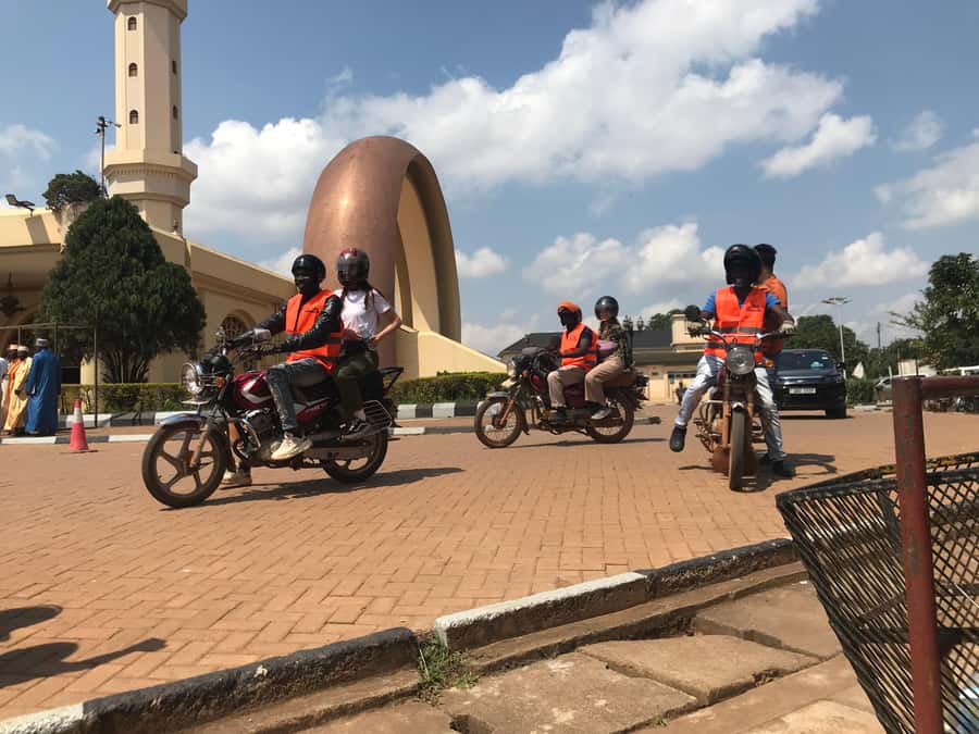 KAMPALA MOTOR BIKE TOURS (boda boda tours) - Bahái Temple and a calmer final stop