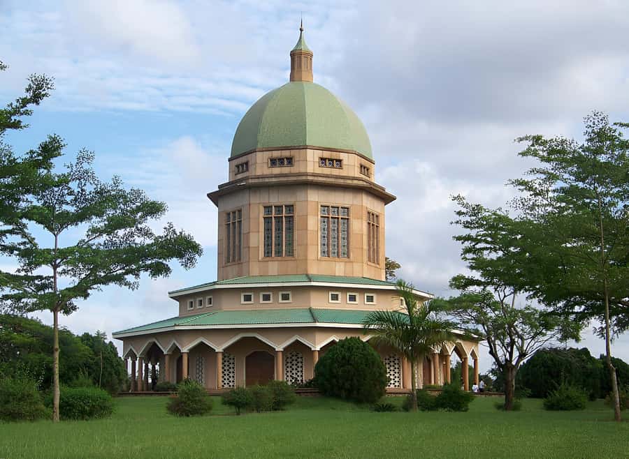 Kampala: Private Guided City Tour with vehicle Transfers - Seeing Kampala from Old Kampala Hill at Gaddafi Mosque