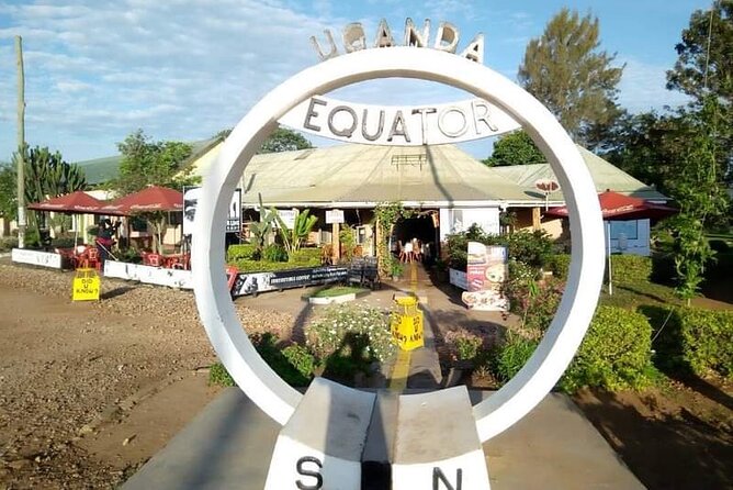 Private Guided Equator Tour Experience Uganda - The journey from Kampala to Kayabwe