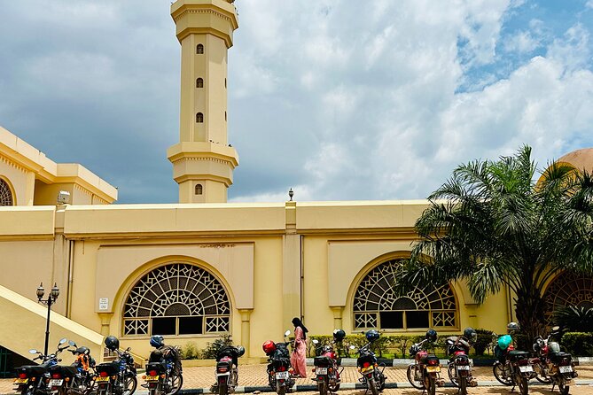 Safe Motorbike Tour in Kampala (Boda Boda Tour) - Kampala’s central monuments and a short history lesson