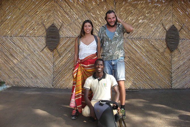 Steve Kampala Walking tours (Airpals Safaris tour) - Katanga offers a difficult but important contrast